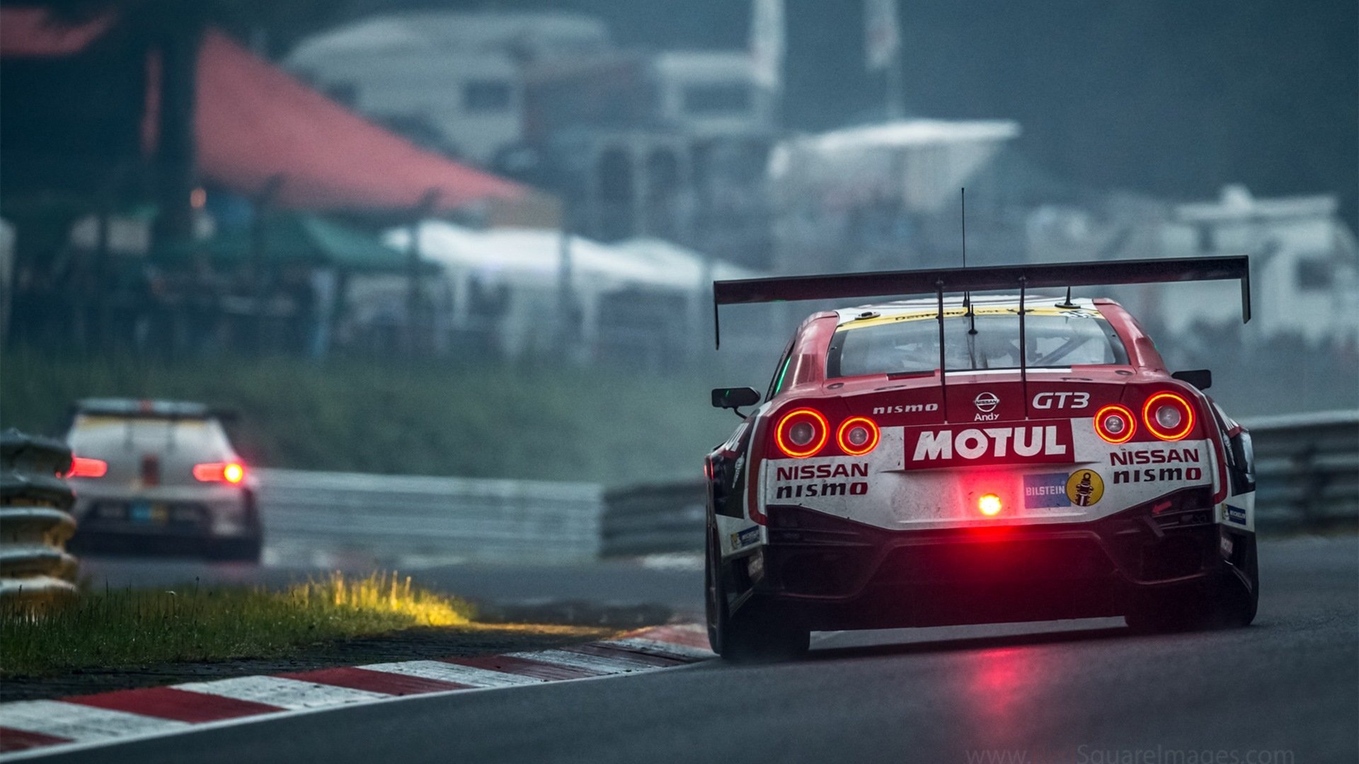 “武汉马拉松:选手们突破自我,勇敢迎接挑战”