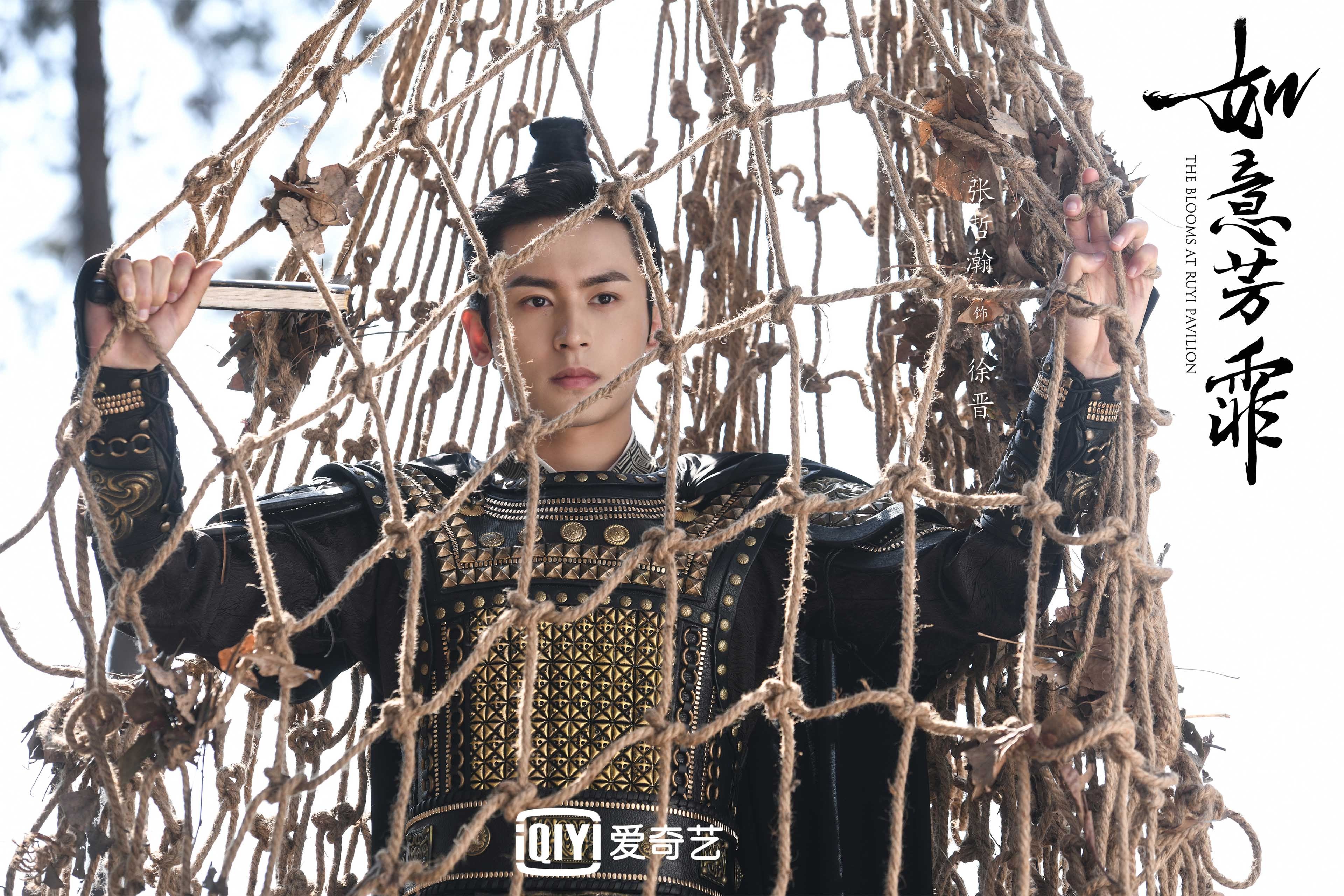 b体育直播-英国男子4×200米自由泳接力决赛精彩纷呈，4×100米自由泳接力赛