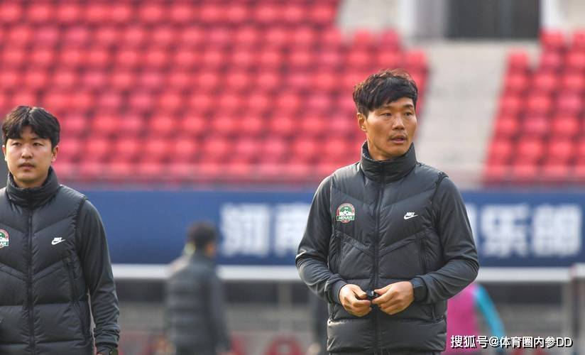 B体育APP:中超“土帅”逆袭！本土教练能否打破外教垄断？的简单介绍